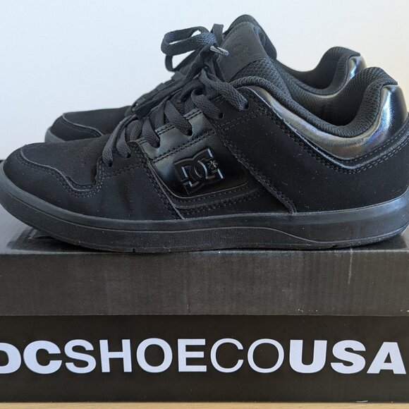DC Cure Low Iridecent Skate Shoe - Picture 1 of 2